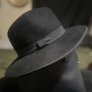 Black fall hat